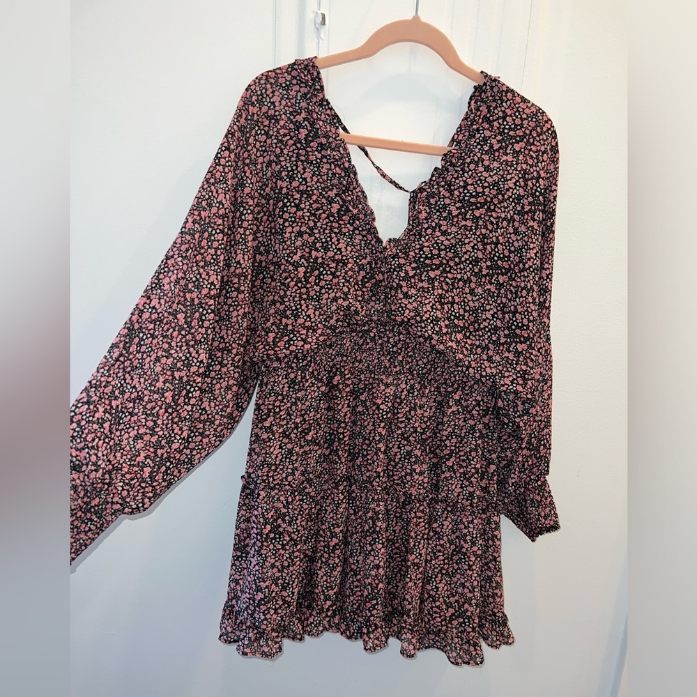 Long sleeve floral dress!